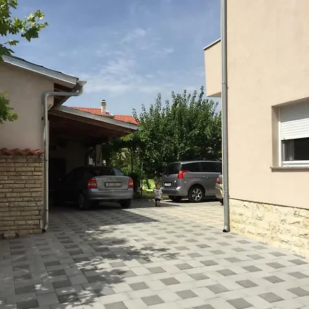 Uroda Daire Betina (Sibenik-Knin)